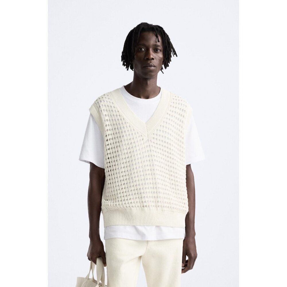 Zara Mens Cutwork Sweater Vest Size M Ivory Open Knit Crochet 1023/300 NWT